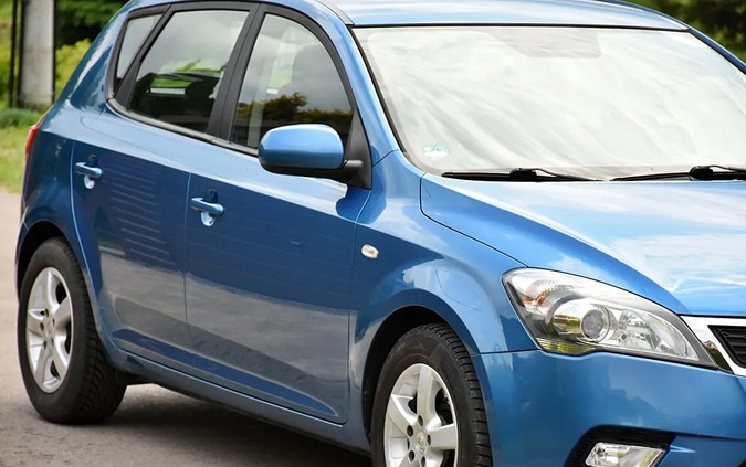 Kia Ceed cena 21500 przebieg: 189000, rok produkcji 2010 z Szadek małe 562